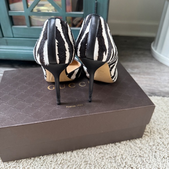 GUCCI Zebra Pony Hair Pointed D'Orsay Pumps Size 38 / 8 - Picture 7 of 10